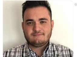 Según informaron los familiares, el joven vestía una chamarra de piel café oscura, tenis y jeans. TWITTER/ @fundacionfind