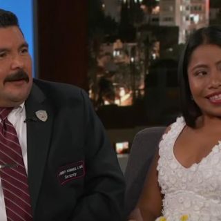 Yalitza Aparicio cautiva en show de Jimmy Kimmel