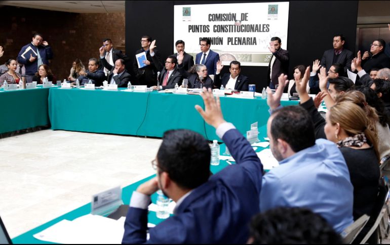 Informan que el dictamen no subirá a discusión del pleno en la sesión de este viernes. SUN/A. Salinas