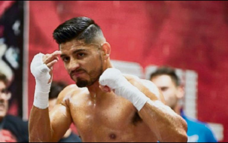 Abner Mares enfrentará a Gervonta Davis por el cetro superpluma de la AMB. AP