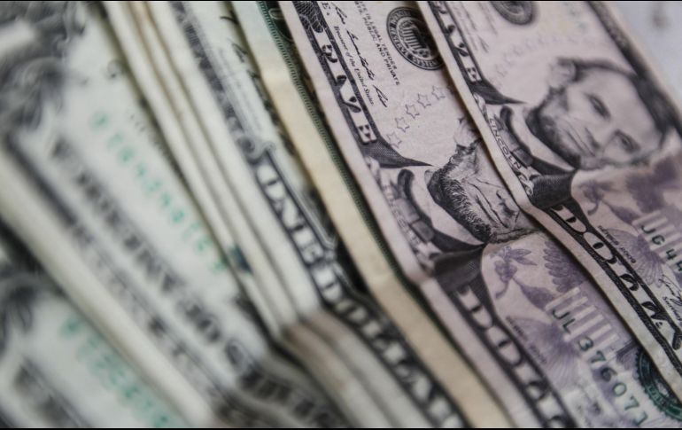 El Banco BASE estima que durante la sesión de este día el tipo de cambio oscile entre 19.80 y 20.00 pesos por dólar en cotizaciones interbancarias a la venta. EL INFORMADOR / ARCHIVO