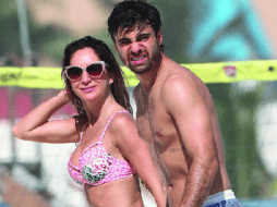 En imágenes difundidas, Bazán y Ramundo se observan sonrientes y compartiendo momentos de amor y ternura. ESPECIAL / www.tvynovelas.com