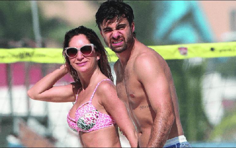 En imágenes difundidas, Bazán y Ramundo se observan sonrientes y compartiendo momentos de amor y ternura. ESPECIAL / www.tvynovelas.com