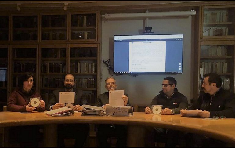 José Carreño Carlón suscribió este viernes el acta de entrega-recepción de la Dirección General del Fondo de Cultura Económica. NTX/ESPECIAL