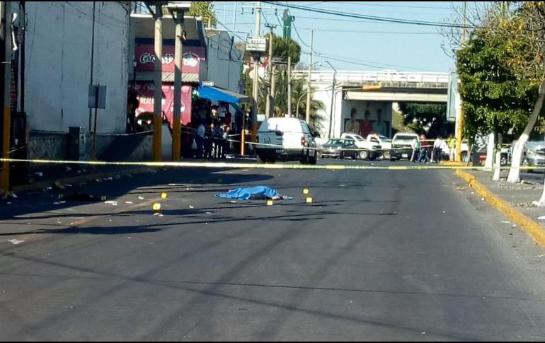 Los agresores escaparon a bordo de una camioneta GMC Yukon blanca, tras lo que se montó un operativo de búsqueda aunque no se logró dar con ellos. ESPECIAL/