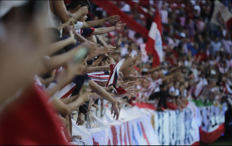La afición de Chivas ha manifestado su interés porque su equipo vuelva a la televisión abierta. EL INFORMADOR/Archivo