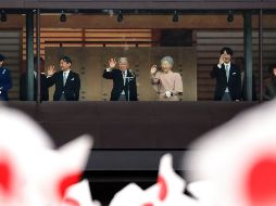 Nacido el 23 de diciembre de 1933, Akihito es el primer emperador que llegó al trono bajo la Constitución de 1947, dictada por Estados Unidos tras la derrota de Japón. EFE / K. Mayama