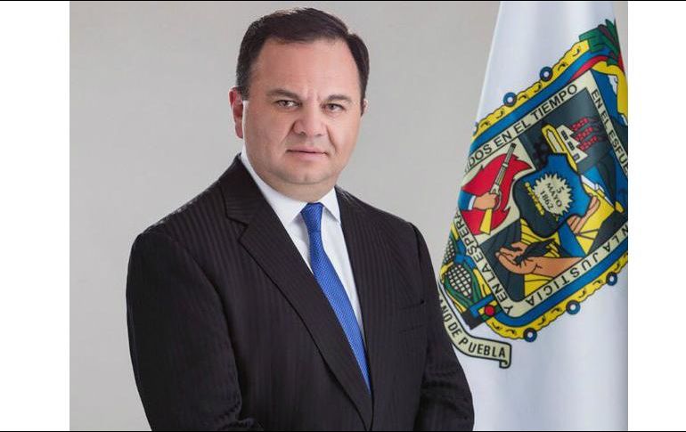 Rodríguez Almeida mantiene un contacto permanente con las autoridades federales para dar seguimiento de las tareas del rescate de la aeronave. TWITTER