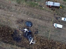 Toma aérea de los restos del helicóptero que se desplomó ayer en Puebla. AFP/ARCHIVO