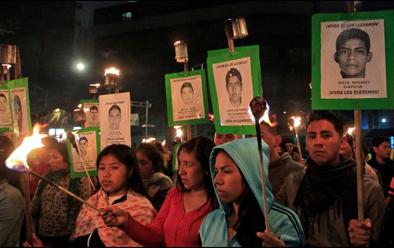 El contingente avanzó del Hemiciclo a Juárez hacia el 