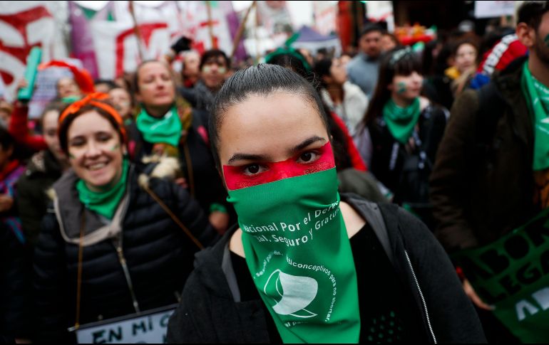  En junio pasado, la legalización se aprobó en la Cámara de Diputados, pero en agosto naufragó en el Senado, un órgano tradicionalmente más conservador. EFE/ ARCHIVO