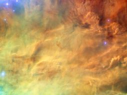 En la instantánea se observan en tono rosa los rayos X, tomados por el Observatorio de Rayos-X Chandra. ESPECIAL / nasa.gov