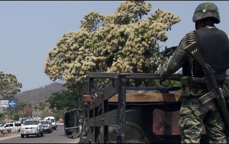 La Marina se hará cargo de la seguridad en las instalaciones de Pemex ubicadas en las costas mexicanas, mientras que el Ejército en las que se localizan en el interior. EL INFORMADOR / ARCHIVO