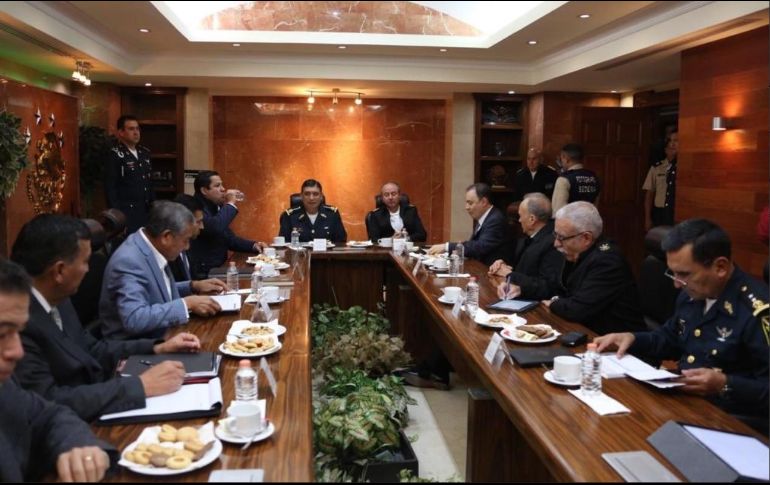 Rodríguez Vallejo mostró imágenes en las que aparece con los titulares de la Seguridad Nacional. TWITTER