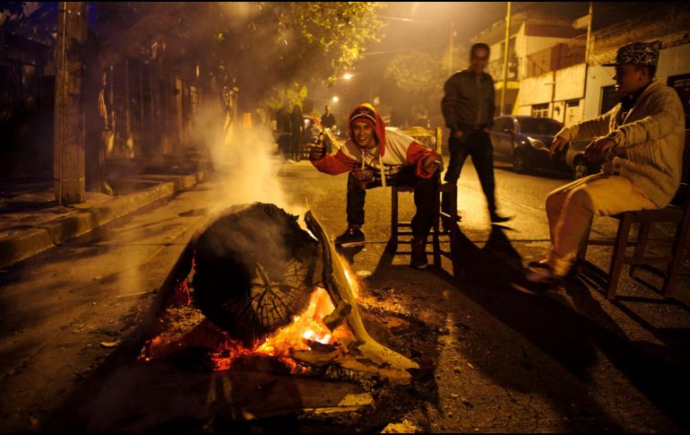 Recuerdan que el pasado 25 de diciembre se tuvo una contingencia en fase 3, debido a la quema de fogatas y el uso de la pirotecnia por Nochebuena. EL INFORMADOR / ARCHIVO