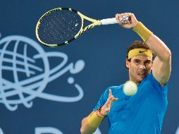Rafael Nadal cayó ayer ante Kevin Anderson en tres sets, antes de abandonar el torneo de Abu Dhabi. AFP