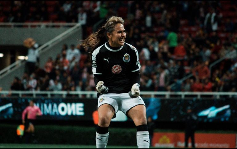 La portera sólo atinó a declarar ante los medios: 