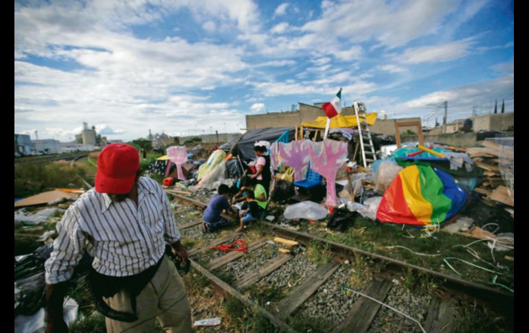 El trabajo y la voluntad son las herramientas de Salomón Morales para ayudar a su familia. EL INFORMADOR / F. Atilano