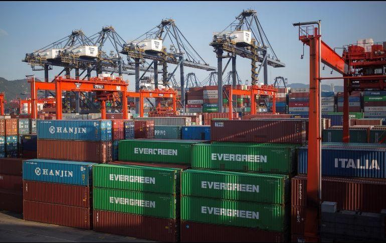 El acuerdo constituye una enorme zona de libre comercio, ya que cubre un mercado de 500 millones de personas y representa el 13 por ciento del producto interno bruto mundial. EFE / ARCHIVO