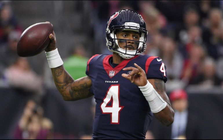 Deshaun Watson, pasador de los Texans, lanzó para 234 yardas y corrió para un touchdown. AP/E. C. Smith