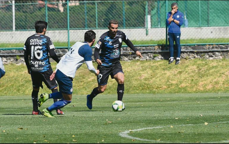 Tanto Cruz Azul como Pachuca alinearon a sus refuerzos en este partido amistoso. @TUZOS