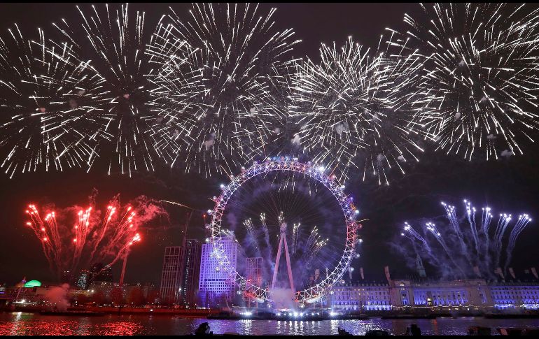 Fuegos artificiales sobre el 