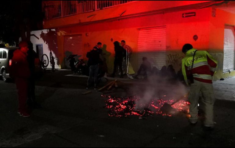 Los elementos intervinieron para apagar al menos 294 fogatas. ESPECIAL / Zapopan