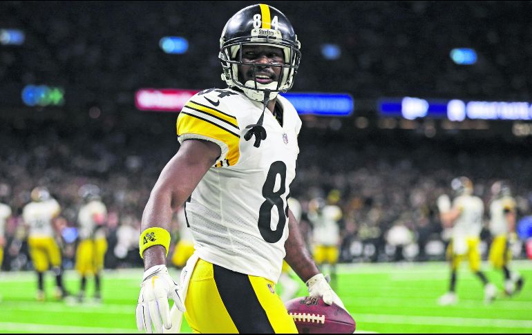 Antonio Brown se perdió el último juego de la temporada por una lesión, aunque se habla de conflictos. AFP / C. Gaythen