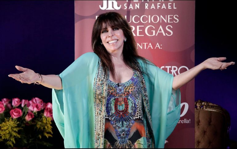 Verónica Castro  agradece a sus seguiores por 