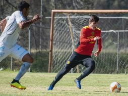 “El Güero” Villalobos trabaja fuerte para ganar minutos y buscar la titularidad. ESPECIAL / Leones Negros