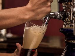 El consumo de alcohol en espacios públicos está prohibido en Qatar, sin embargo, los organizadores del Mundial 2022 indican que estará disponible para los asistentes solo en espacios previstos. EL INFORMADOR / ARCHIVO