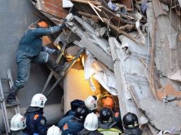 De los 39 fallecidos a causa del derrumbe han sido identificados 38. EFE