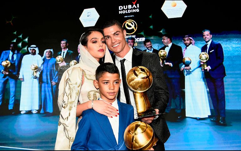 ''Espero ganar muchos otros premios para mi nuevo club, el Juventus'', dijo Cristiano, quien quiso dejar claro que en 2019 empieza una ''nueva vida'' en el equipo italiano. AFP / F. Ferrari