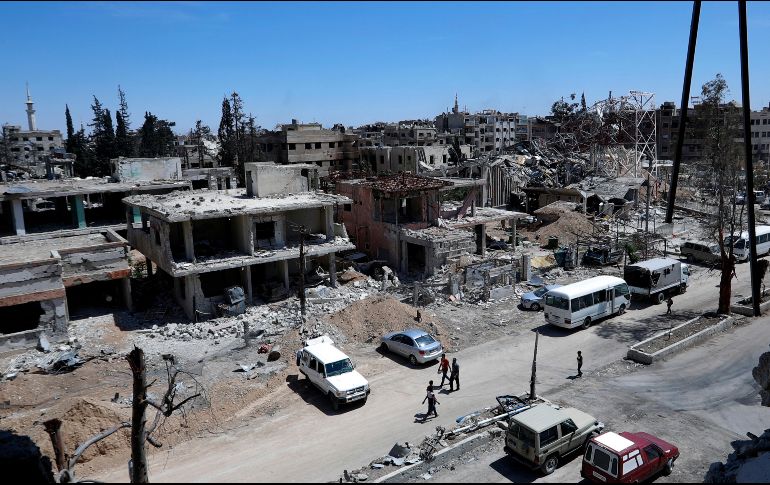 Denuncian que la agresión causó grandes daños en casas y edificios aledaños. AP/ARCHIVO