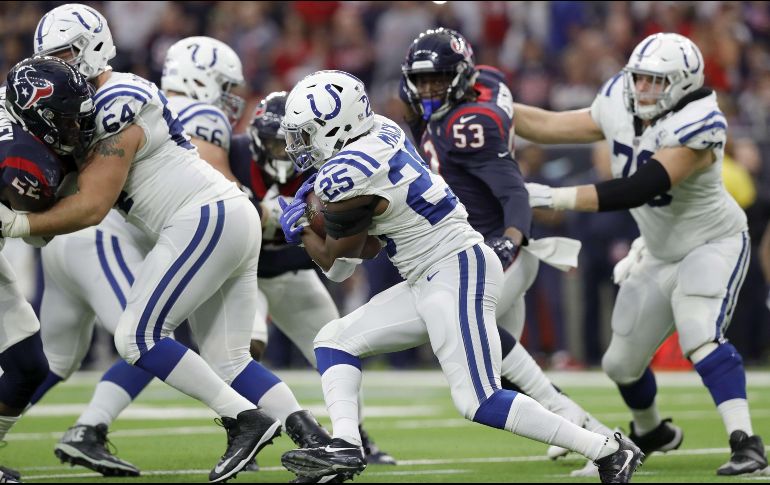 Los Colts son el tercer equipo en la historia de la NFL en alcanzar la postemporada luego de perder cinco de los primeros seis juegos de la temporada regular. AFP/T. Warner