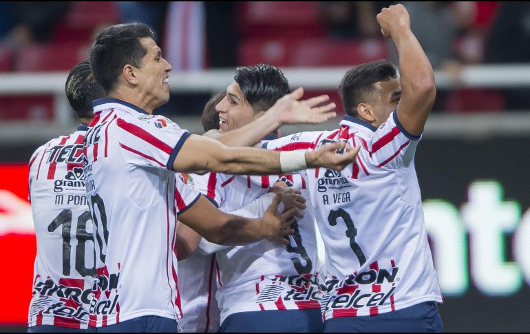 Chivas logró mantener el cero en su portería y sumar sus primeros tres puntos del torneo. MEXSPORT/C. de Marchena