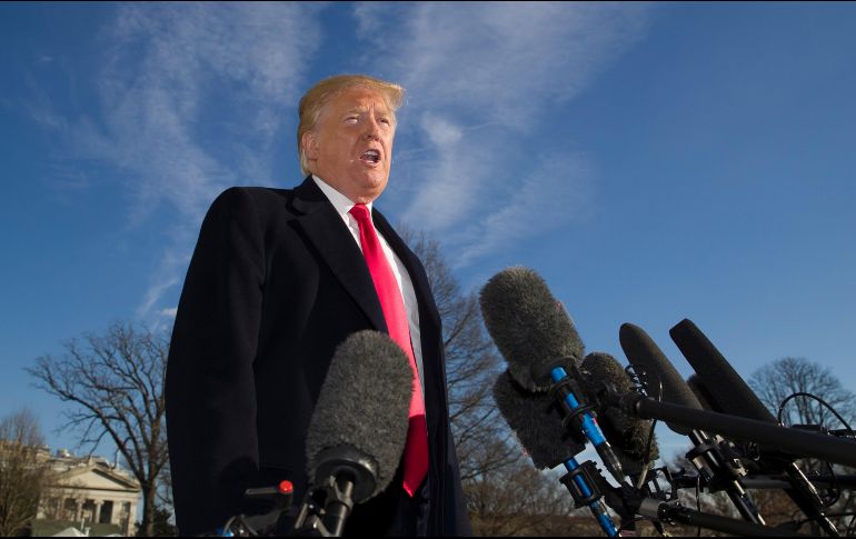 Trump dijo que el vicepresidente Mike Pence y los representantes demócratas, Chuck Schumer y Nancy Pelosi, tuvieron una reunión productiva. AP /A. Brandon