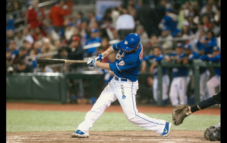 Esa temporada del debut fue una aventura de ensueño para los Charros: lideraron una gran cantidad de apartados en la LMP y pudieron llegar hasta la Gran Final. En cuestión de jonrones, aquel lineup de Charros conectó un total de 61. EL INFORMADOR