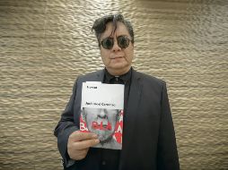 El autor explora en su nuevo libro y primera novela, la paradoja de la comunicación actual.  EL INFORMADOR / F. Atilano