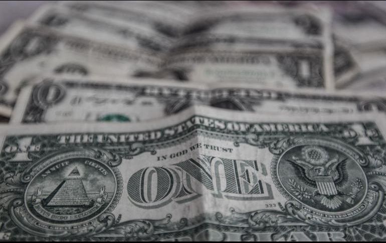 Se prevé que el tipo de cambio cotice en un canal entre 19.30 y 19.45 pesos por dólar. EL INFORMADOR / ARCHIVO