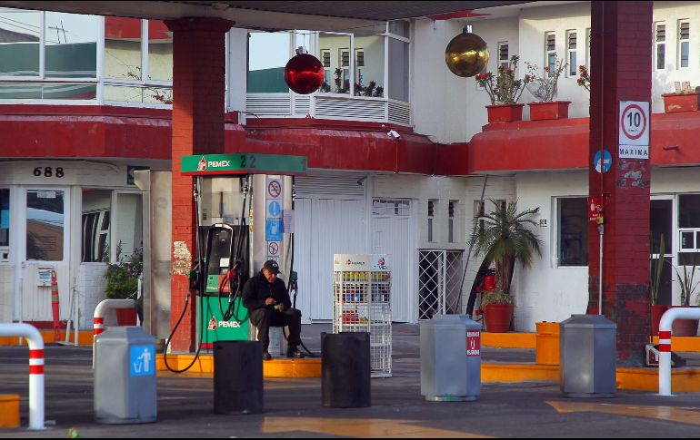  En su mensaje difunde además el mensaje matutino del presidente Andrés Manuel López Obrador en el que se destacan las acciones logísticas para lograr la distribución de gasolinas. EL INFORMADDOR/ ARCHIVO