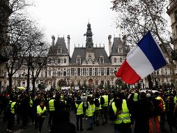 A través de las redes sociales los activistas llaman a los ciudadanos a vaciar sus cuentas bancarias de efectivo, en busca de que se convierta en una acción masiva. AFP / ARCHIVO