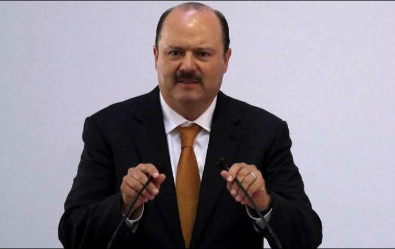 González Tachiquín se desempeñó como secretario particular, director de Pensiones Civiles del estado y secretario de Educación en el gobierno de Duarte (foto).