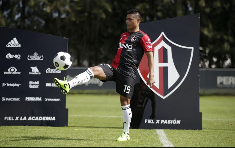 Aunque llegó al futbol mexicano para los Rayados, el paraguayo Martínez brilló con luz propia en las Águilas, sin embargo, dice que su interés está ahora con los rojinegros. EL INFORMADOR / ARCHIVO