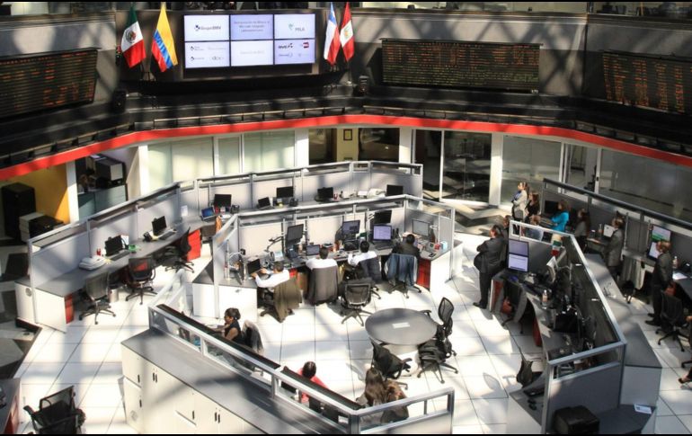 El mercado bursátil local cerró en línea con los mercados globales. EFE / ARCHIVO