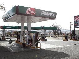 Lomelí reconoció que no es adecuada la infraestructura terrestre en Jalisco para que las pipas transporten la gasolina a las estaciones de servicio sin combustible. EL INFORMADOR/ ARCHIVO