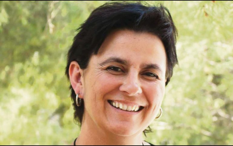 La autora española quiere que su poesía acerque y una a las personas. Facebook de Magdalena S. Blesa