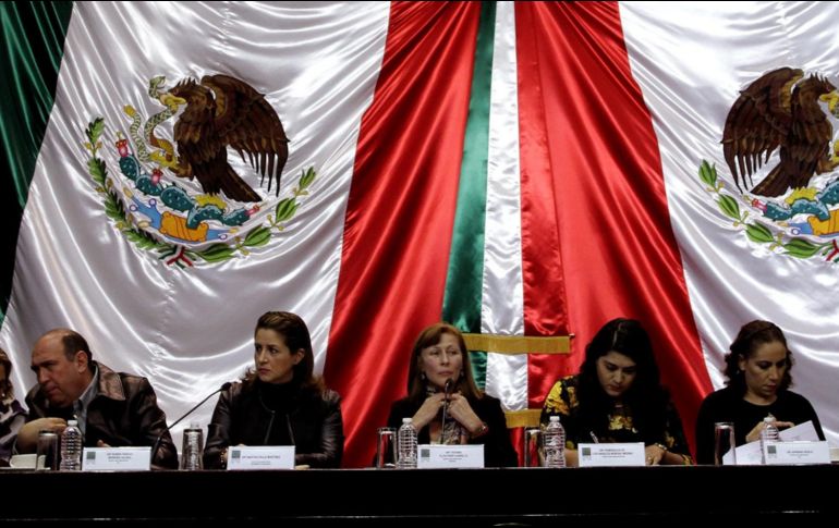 Clouthier también refrendó al presidente de la CNDH, que las mesas de debate no serán una simulación. NTX / B. Moncada