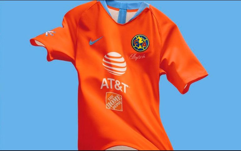 La camiseta será del mismo tono naranja que el uniforme que portó el ''Chanfle'' para convertirse en uno de los personajes más famosos del futbol en el cine. TWITTER / @ClubAmerica