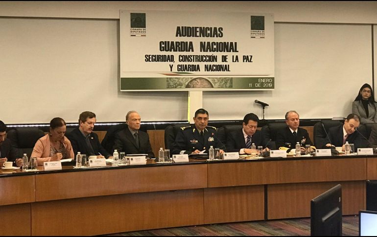 Ambos mandos castrenses respondieron a las inquietudes de los legisladores durante la mesa titulada Seguridad y Construcción de la Paz. TWITTER/@EmilioAlvarezI